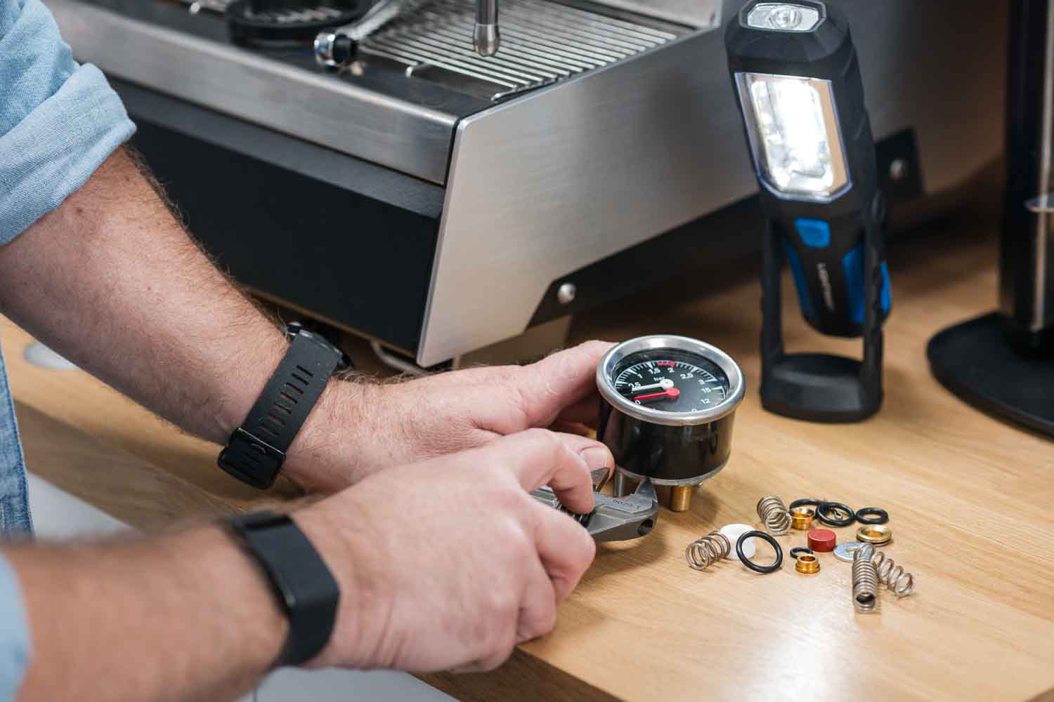 Moka Monkeys: Espresso machine repair, maintenance, upgrades, and full servicing in Essex & East London to ensure optimal performance and longevity.